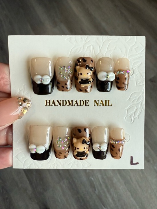 Handmade Other - Handmade Leopard Print Press-On Nails in Beige and Black